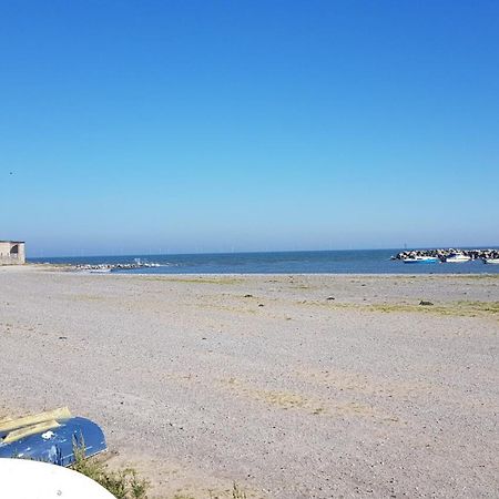 3 Harbour Views Apartment Rhôs-on-Sea Exterior foto