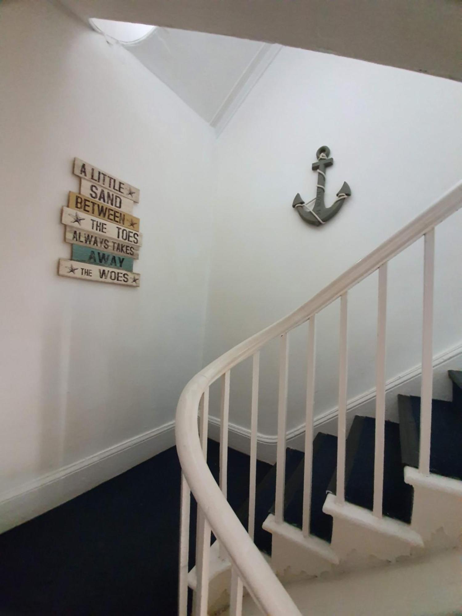 3 Harbour Views Apartment Rhôs-on-Sea Exterior foto